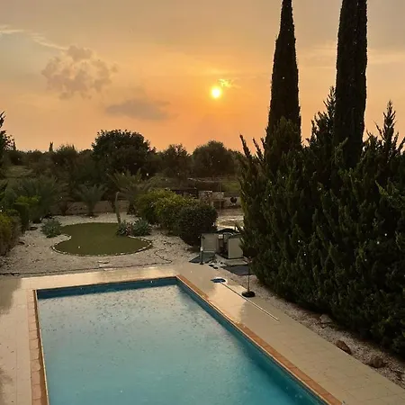 빌라 Luxurious 3 Bedroom With Pool 코우클리아
