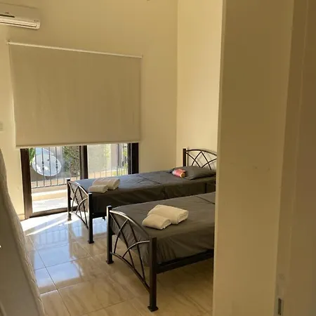 Luxurious 3 Bedroom With Pool 코우클리아