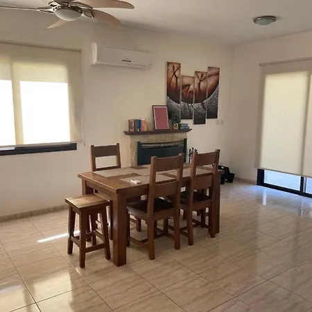 Luxurious 3 Bedroom With Pool * 코우클리아